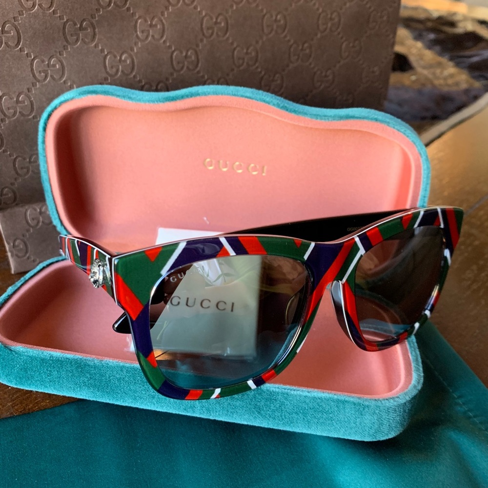 ⛔️SOLD⛔️Authentic GUCCI 55 Plaid Acetate Square sg - Picture 2 of 8